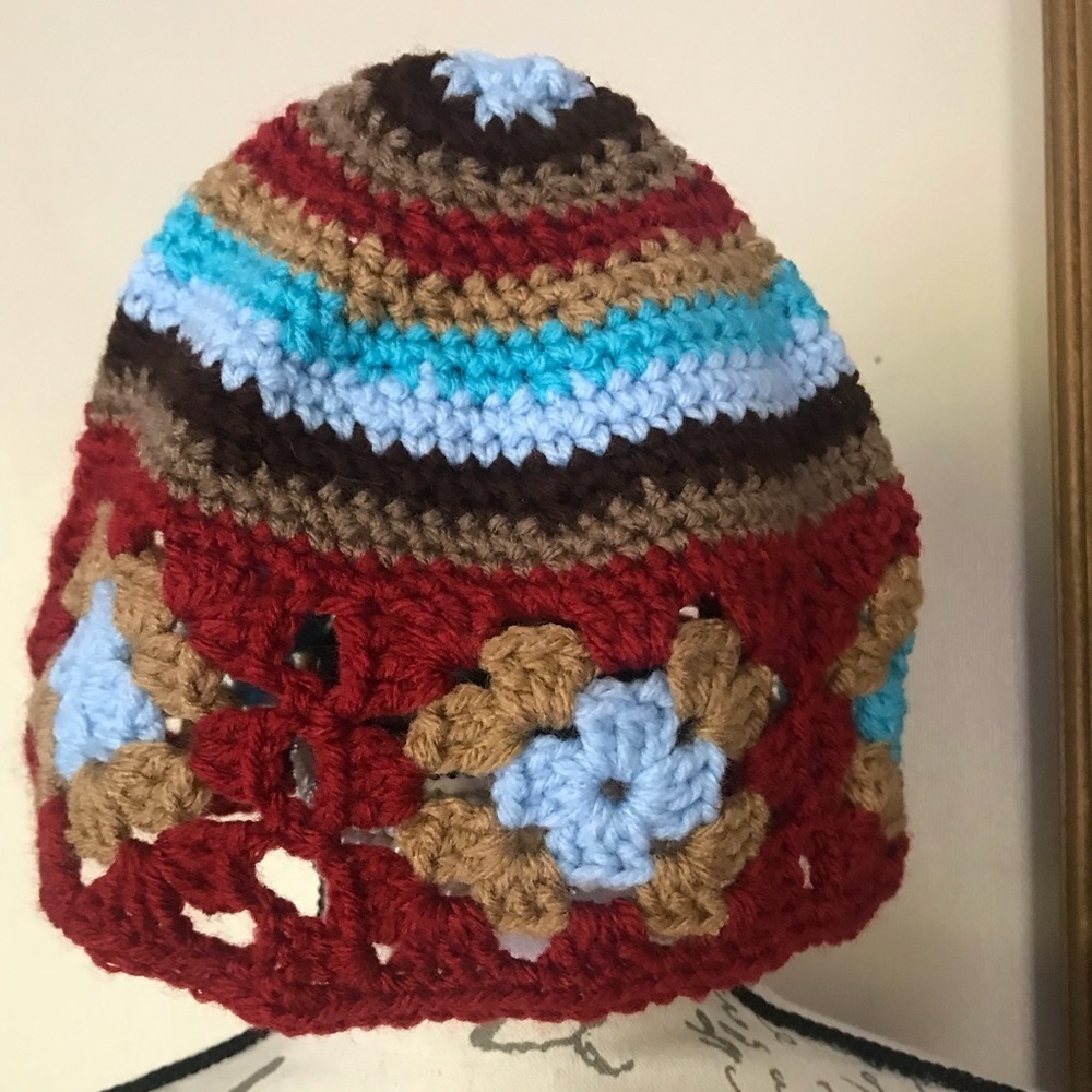 Rare VTG Handmade Baby Crochet Flower Hat